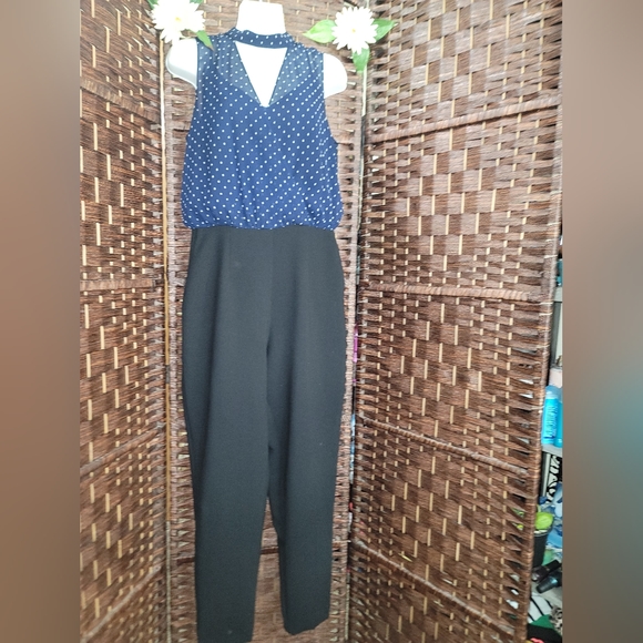 BCBGEneration Jumpsuits color black Whith white good condition - Picture 6 of 14